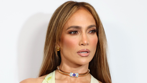 Hold on, Is Jennifer Lopez Wearing Undereye Patches… Over Her Makeup?